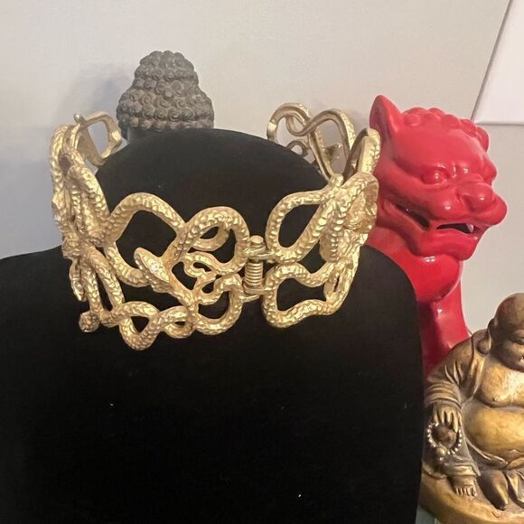 Gold tone women’s hammered hinge snake bracket. - Picture 1 of 6